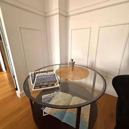 Le Nid Blanc Centre Apartman *